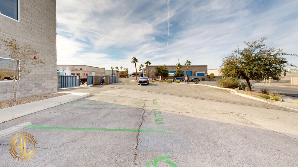 More Photos Of 295 Sunpac Ave, Henderson Warehouse For Sale