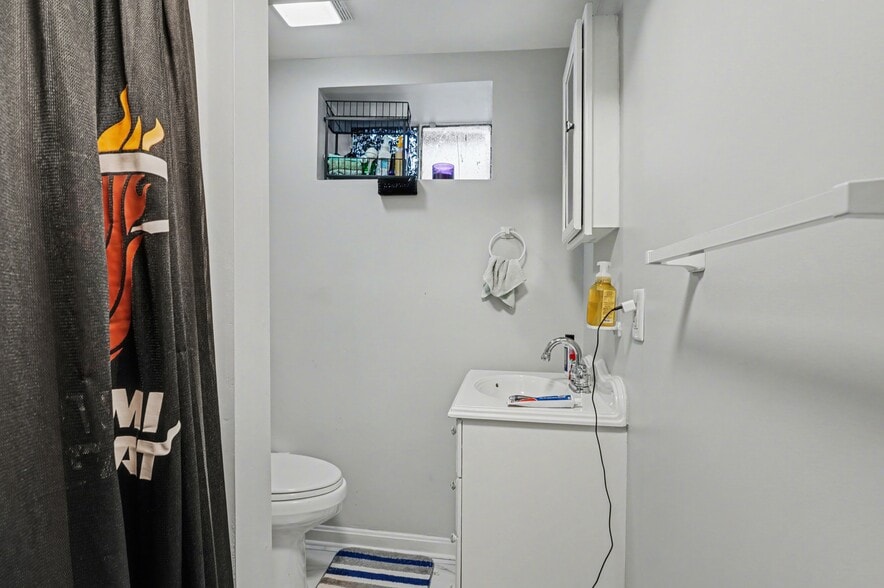 More Photos Of 1122 Caroline St, Fredericksburg Apartments For Sale