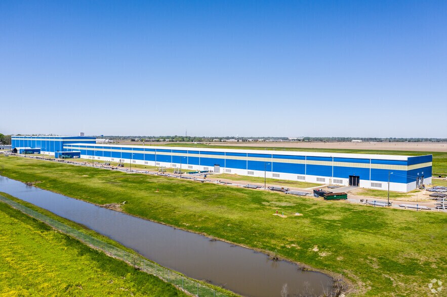 More Photos Of 1001 Schulz Blvd, Robinsonville Manufacturing For Lease