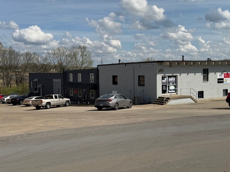 Primary Photo Of 385-387 Industrial Dr, Mount Juliet Warehouse For Lease
