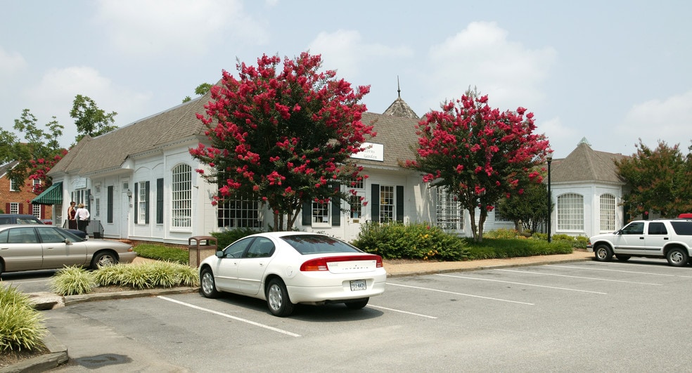 More Photos Of 1220 Sycamore Sq, Midlothian Unknown For Lease