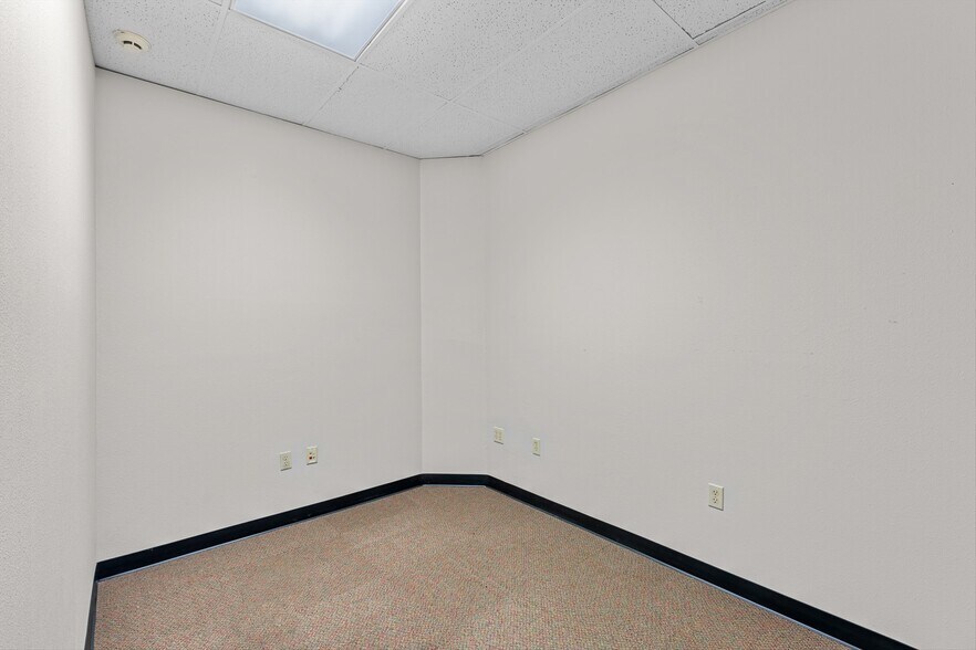 More Photos Of 2030 NE Martin Luther King Jr Blvd, Portland Office For Lease
