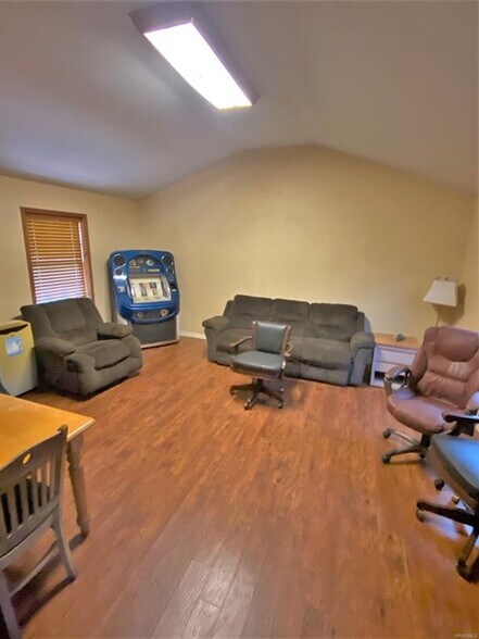 More Photos Of 27070 County Road 21, Red Level Bar For Sale