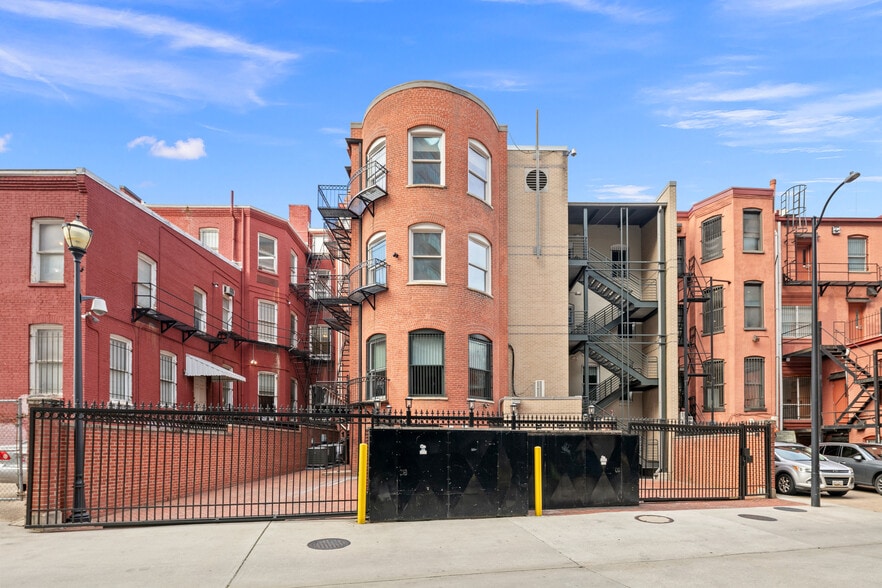 More Photos Of 1718-1720 N St NW, Washington Office For Sale