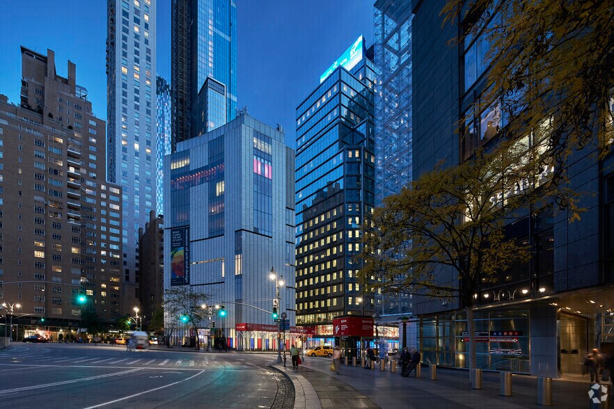 More Photos Of One Columbus Cir, New York Coworking Space