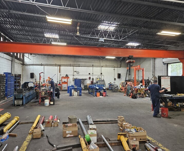 More Photos Of 1900 Benhill Ave, Baltimore Manufacturing For Sale