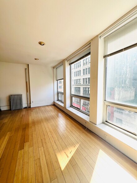 More Photos Of 57 W 28th St, New York Storefront Retail Office For Lease