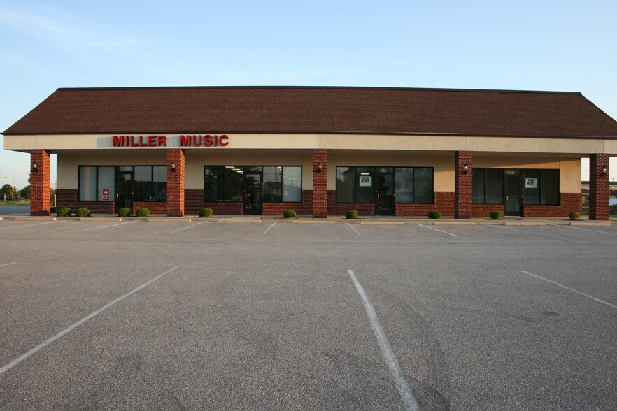 More Photos Of 4510 N Illinois St, Swansea General Retail For Sale