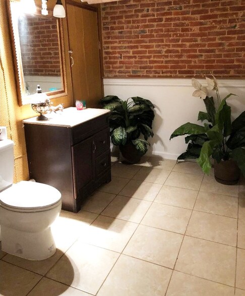 More Photos Of 80 N Main St, Doylestown Office Residential For Sale