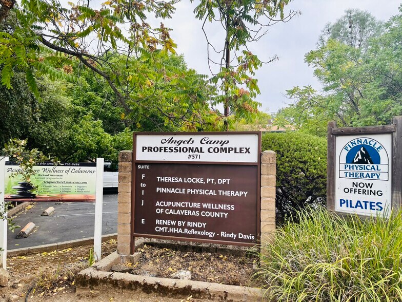 More Photos Of 571 Stanislaus Ave, Angels Camp Office For Sale