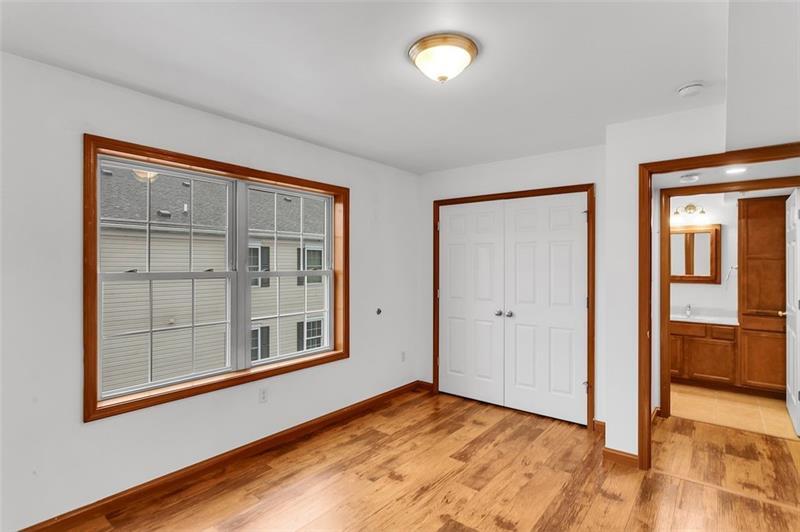 More Photos Of 456 2nd St, California Apartments For Sale