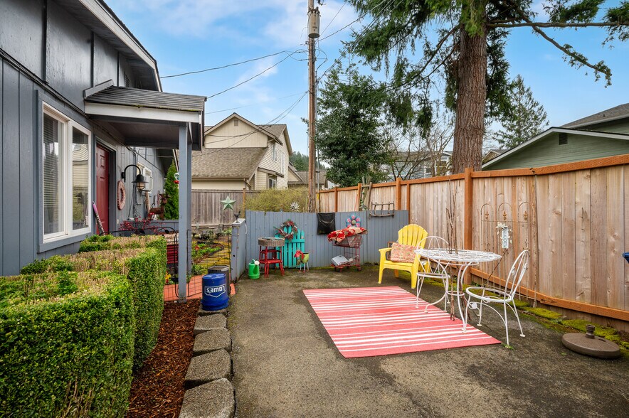 More Photos Of 200 Rainier Blvd N, Issaquah Multifamily For Sale