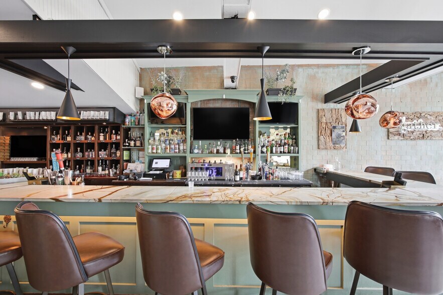 More Photos Of 453 Center St, Lewiston Restaurant For Lease