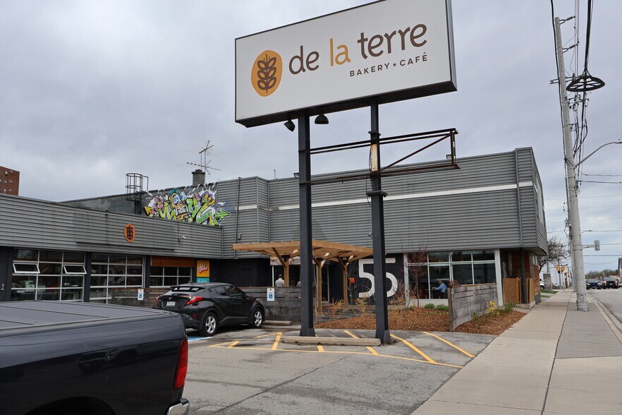 Primary Photo Of 55 Geneva St, St Catharines Freestanding For Lease