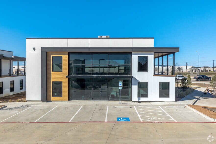 More Photos Of 2550 E State Hwy 121, Lewisville Loft Creative Space For Lease