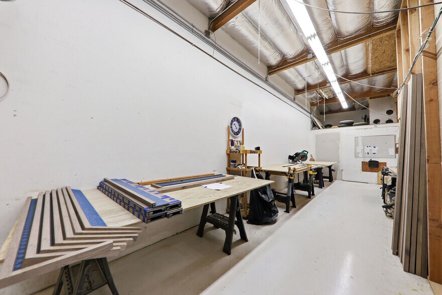 More Photos Of 100 N Hill Dr, Brisbane Light Manufacturing For Sale