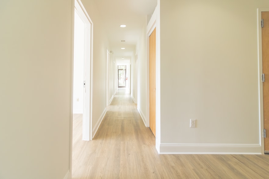 More Photos Of 5613 Duraleigh Rd, Raleigh Office For Sale