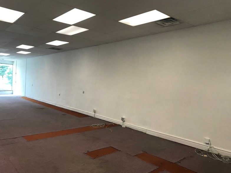 More Photos Of 6442-6450 Cermak Rd, Berwyn Apartments For Lease