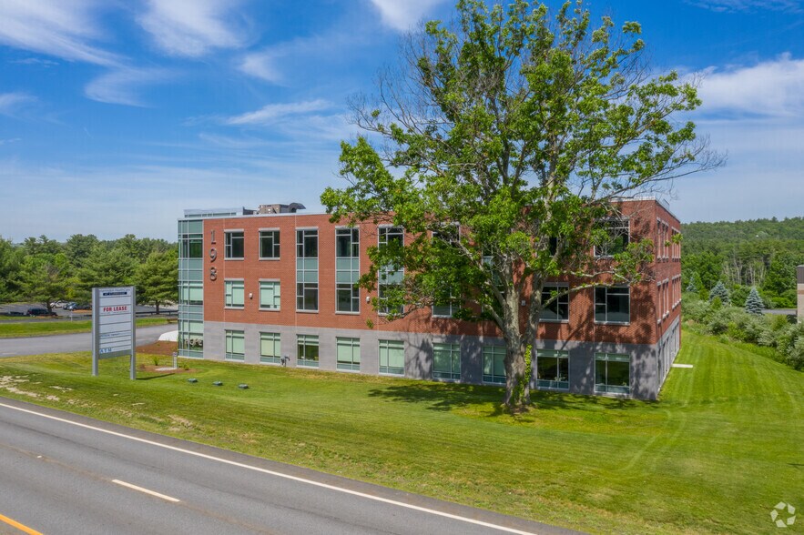 More Photos Of 198 Charlton Rd, Sturbridge Medical For Lease