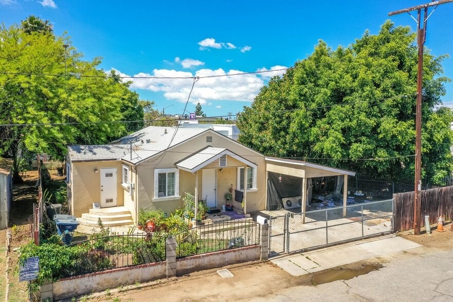 More Photos Of 411 Waverly Pl, Escondido Apartments For Sale