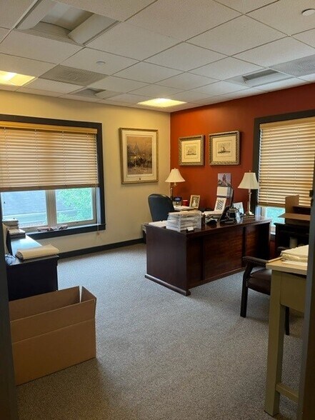 More Photos Of 6339 Ten Oaks Rd, Clarksville Office For Sale