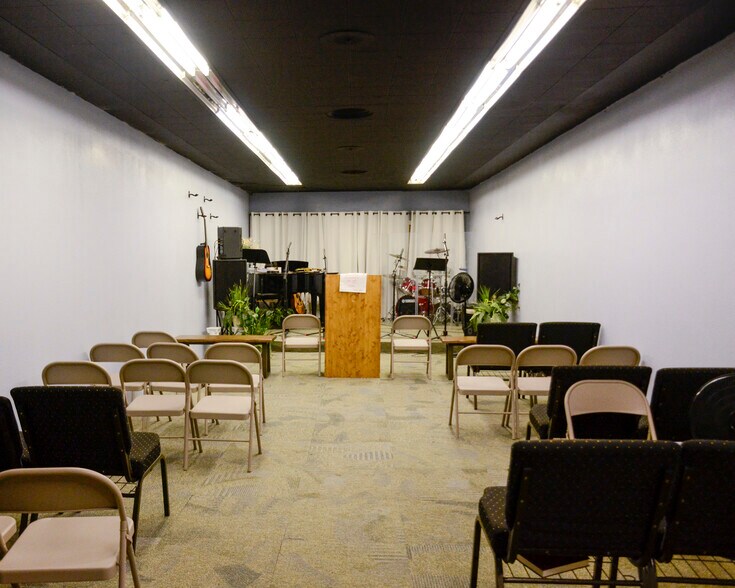 More Photos Of 361 S Commercial St, Aransas Pass Freestanding For Lease