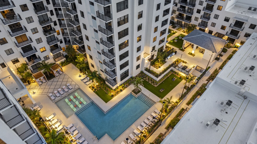 More Photos Of 609 2nd St, West Palm Beach Apartments For Lease