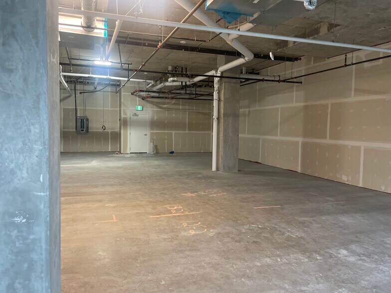 More Photos Of 1526 Finlay St, White Rock Apartments For Sale