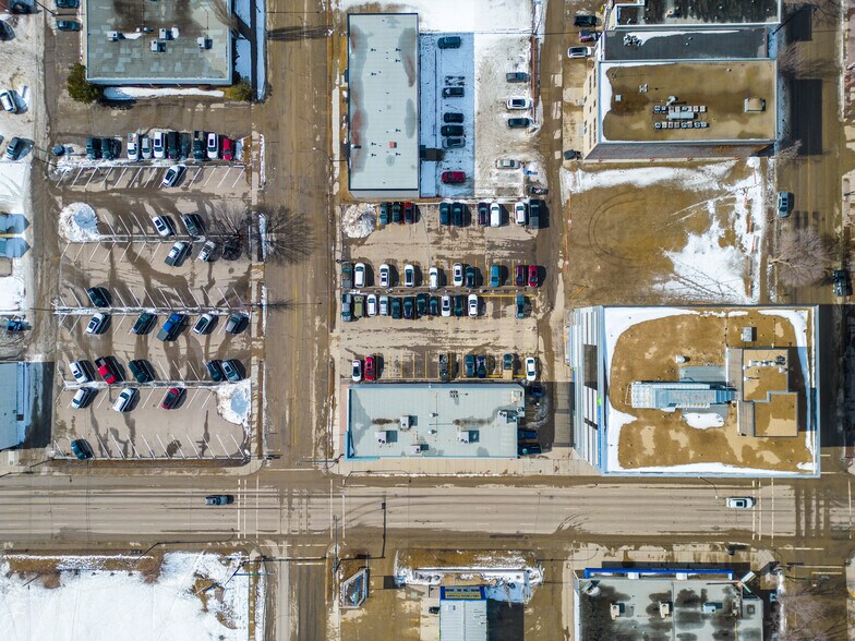 More Photos Of 4901 48 St, Red Deer Office For Sale