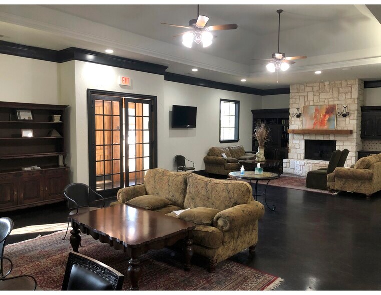 More Photos Of 454-458 Mid Cities Blvd, Hurst Medical For Sale