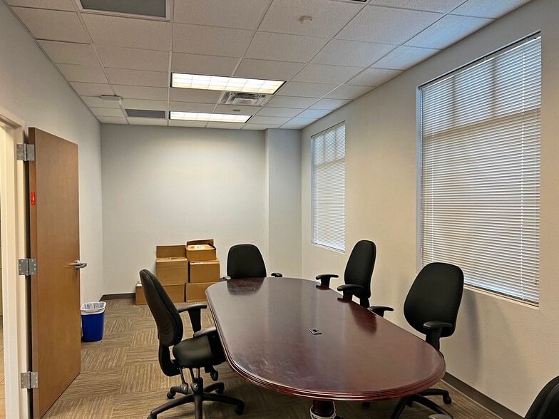 More Photos Of 2420 Midtown Pl NE, Albuquerque Warehouse For Sale