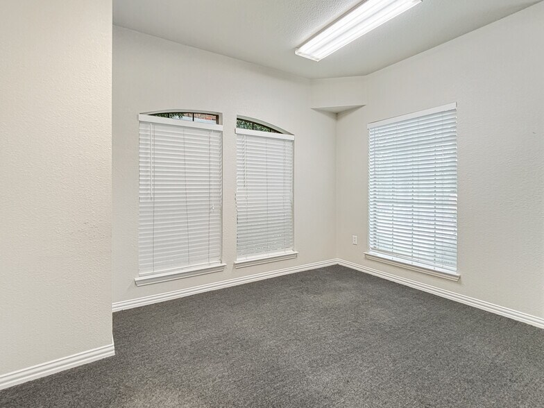 More Photos Of 2438 Lillian Miller Pky, Denton Office For Sale
