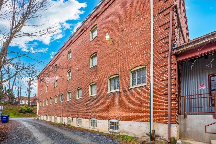 More Photos Of 47 E All Saints St, Frederick Loft Creative Space For Sale