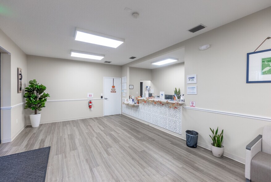 More Photos Of 37810 Medical Arts Ct, Zephyrhills Medical For Sale