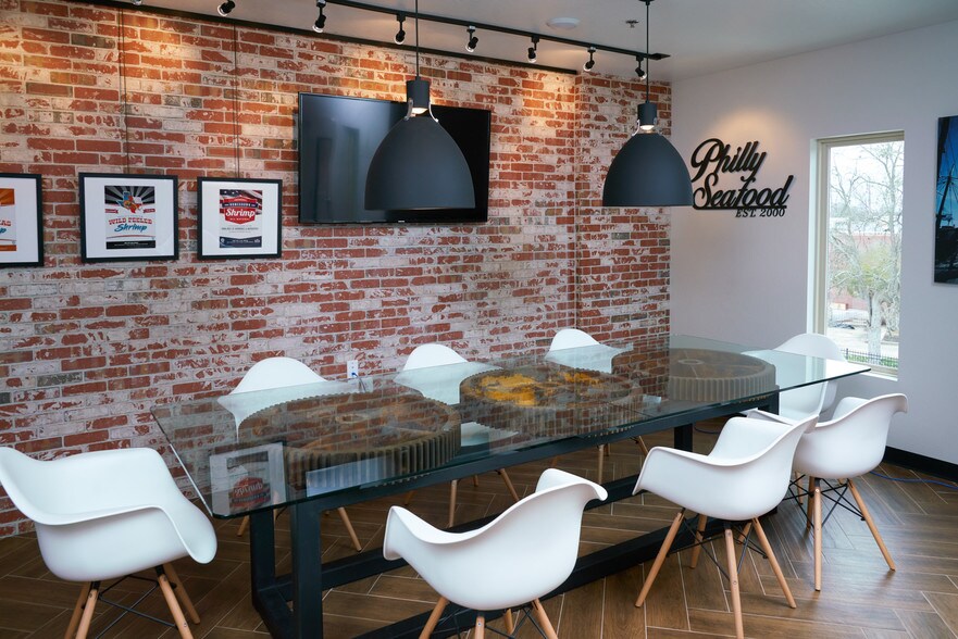 More Photos Of Greatwood Parkway, Sugar Land Office For Sale