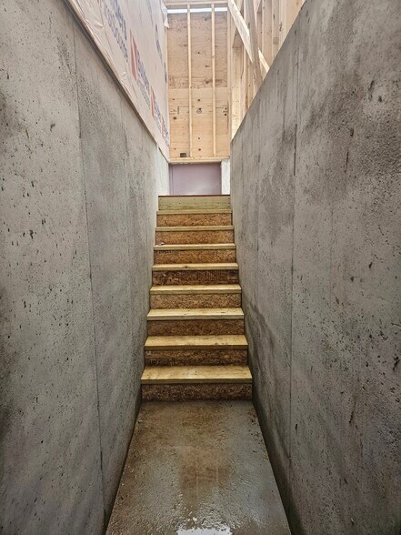 More Photos Of 1232 Mineral Spring Ave, North Providence Freestanding For Lease