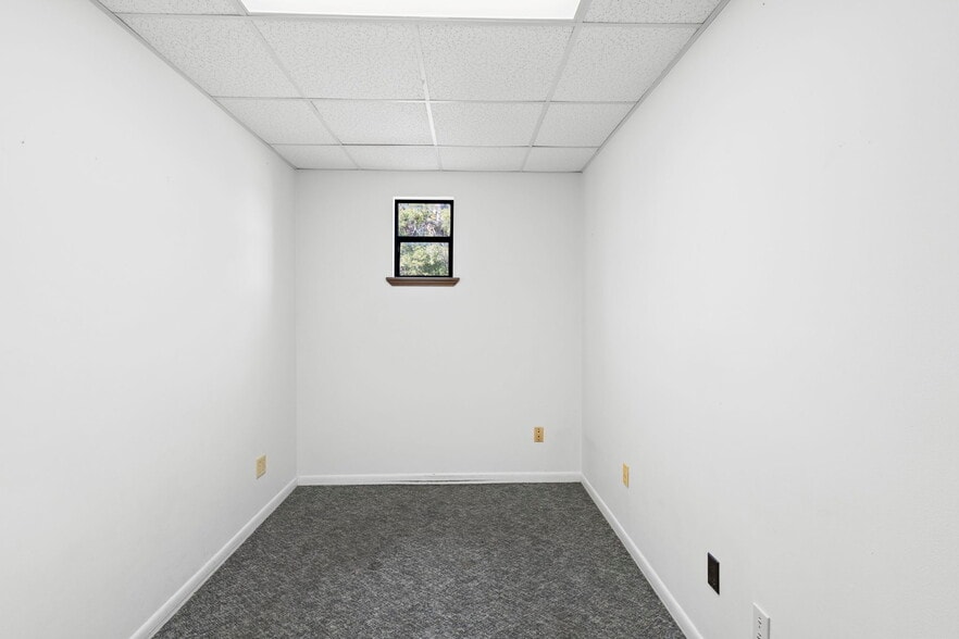More Photos Of 1995 N Volusia Ave, Orange City Freestanding For Sale