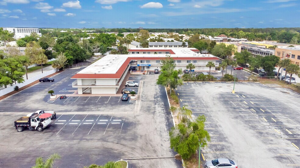 More Photos Of 7455 W Irlo Bronson Memorial Hwy, Kissimmee Hotel For Sale