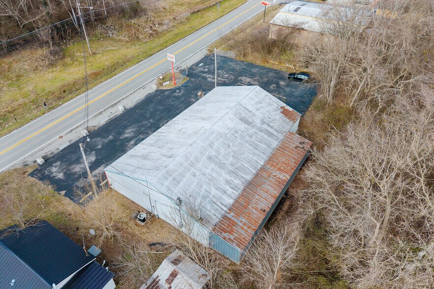 More Photos Of 170 Mayberry St, Sparta Industrial For Sale