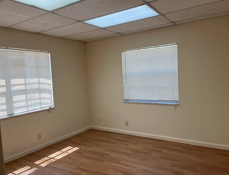 More Photos Of 6000 Georgia Ave, West Palm Beach Light Manufacturing For Lease