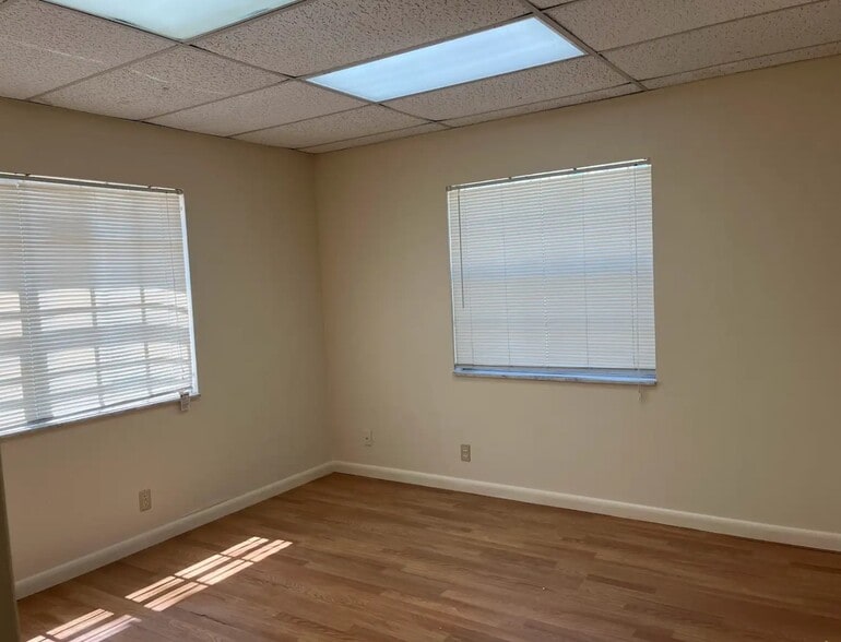 More Photos Of 6000 Georgia Ave, West Palm Beach Light Manufacturing For Lease