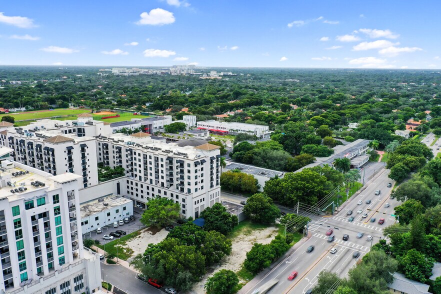 More Photos Of 4019 S Le Jeune Rd, Coral Gables Restaurant For Sale