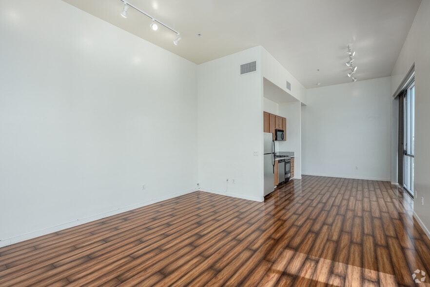 More Photos Of 1020 12th St, Sacramento Apartments For Lease