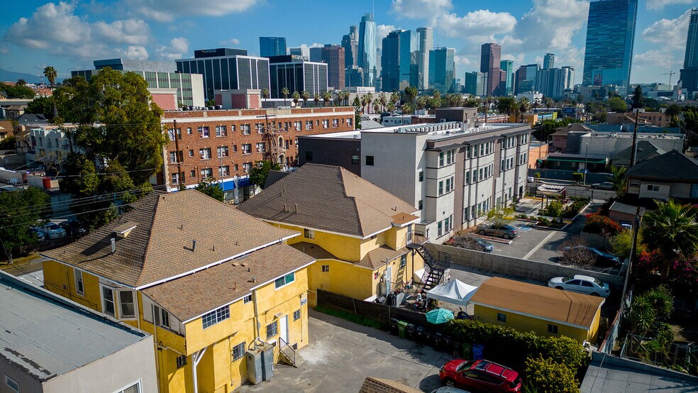 More Photos Of 1820 W 11th St, Los Angeles Apartments For Sale