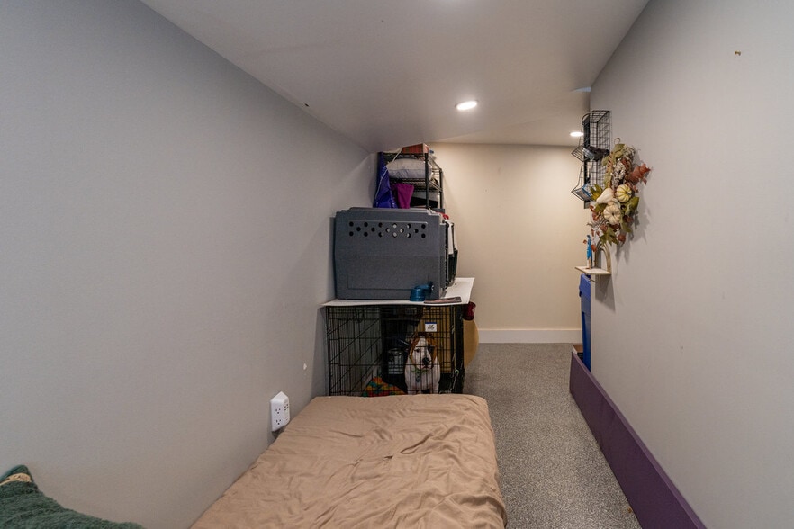 More Photos Of 12167 Lee Hwy, Sperryville Veterinarian Kennel For Sale