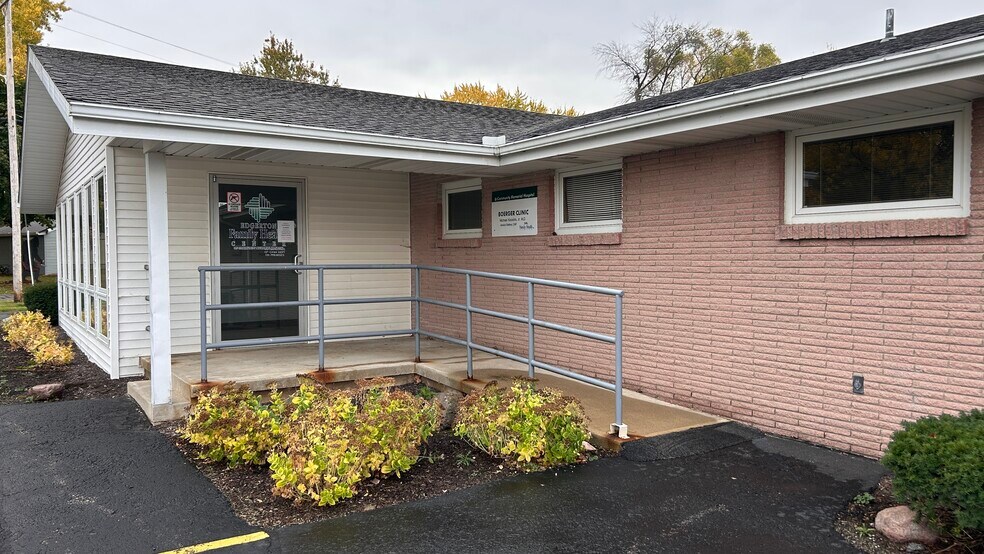 More Photos Of 104 N West St, Edgerton Healthcare For Sale