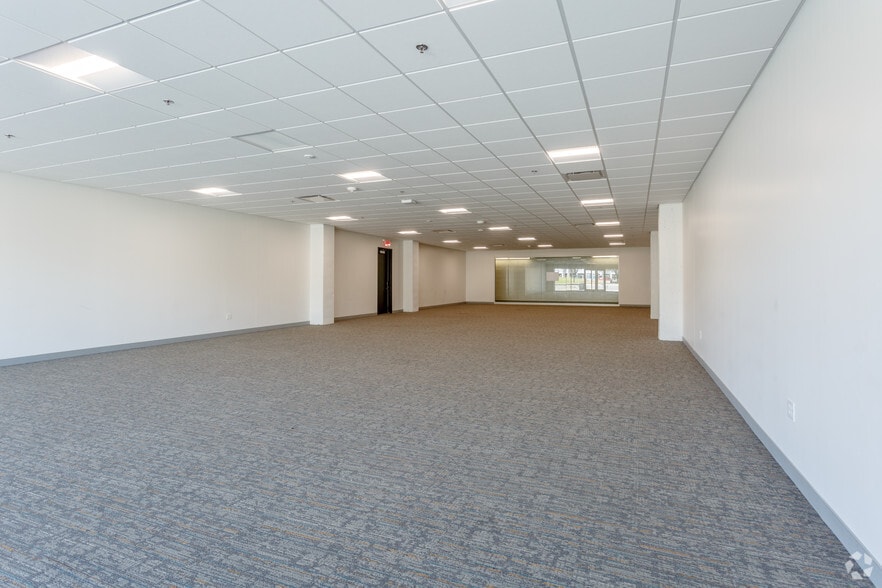 More Photos Of 1800 Genessee St, Kansas City Theater Concert Hall For Lease