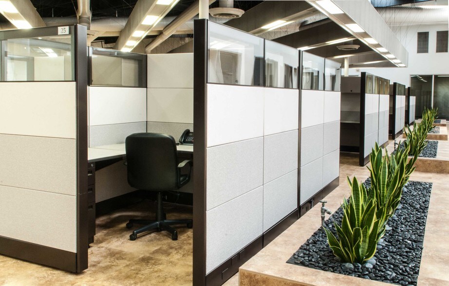 More Photos Of 8 Whatney, Irvine Warehouse For Lease