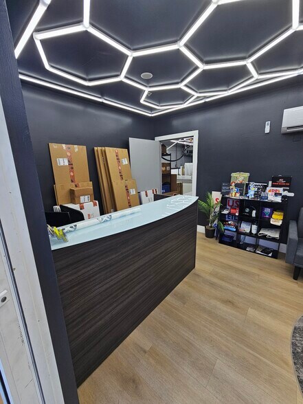 More Photos Of 13850 SW 143rd Ct, Miami Warehouse For Lease
