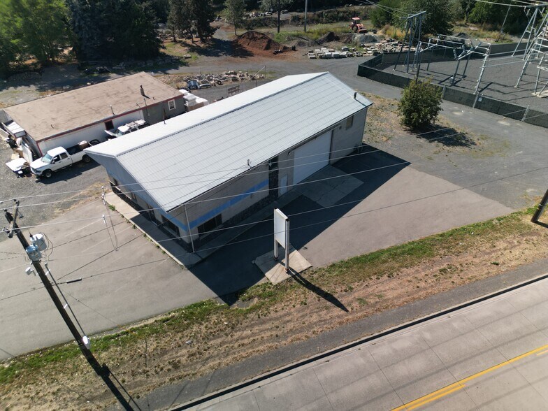 More Photos Of 427 Troy Rd, Moscow Warehouse For Sale